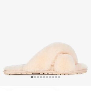 EMU BNIB Australia Mayberry in Natural Size 9